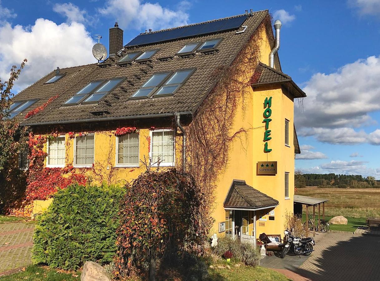 Hotel Am Mueritz-Nationalpark Waren  Eksteriør bilde